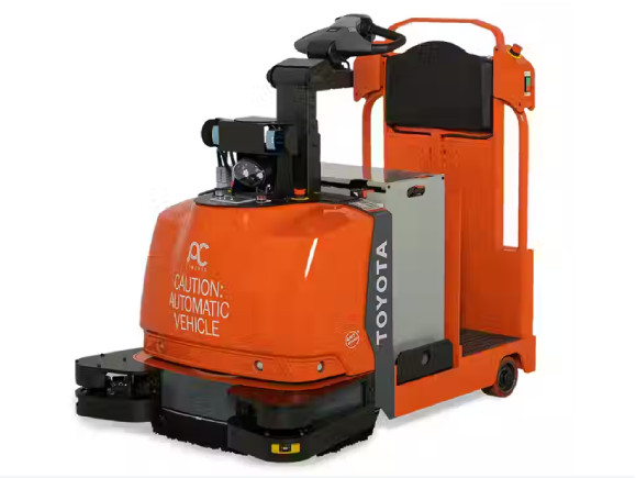 Core tow tractor automated forklift